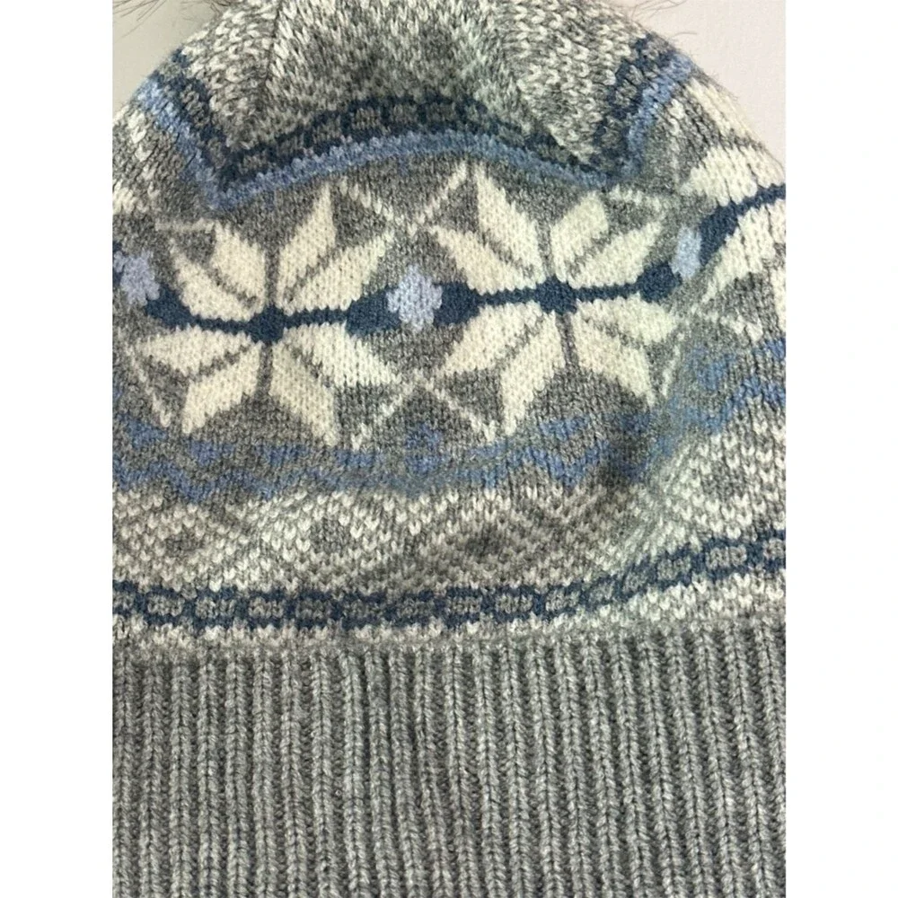 Muk Luks Fair Isle Pom Beanie Gray Blue Knit Winter Hat Faux Fur Pom One Size